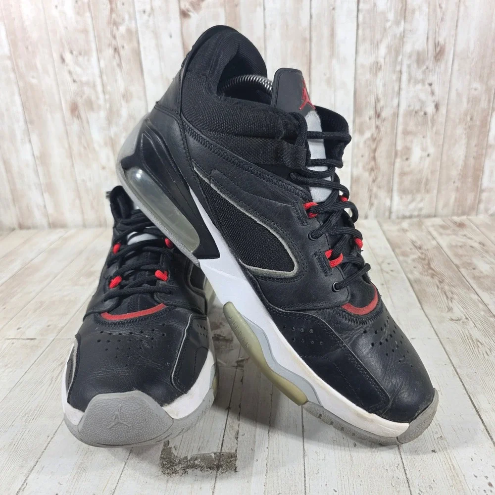 Jordan Point Lane Black University Red Mens Sneakers CZ4166-010 Size 10‎